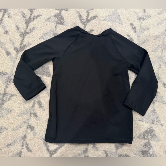 Cat & Jack black rash guard size 2t. Washed once but never worn. - Picture 3 of 4